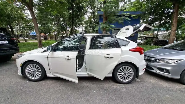 Ford Focus 2019 photo 2