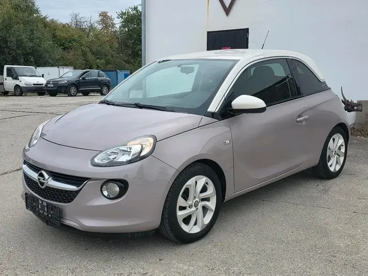 Opel Adam