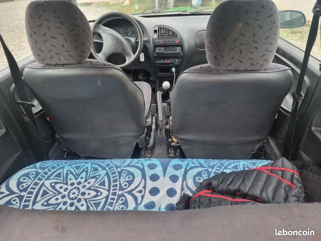 Citroen Saxo 2000 photo 3