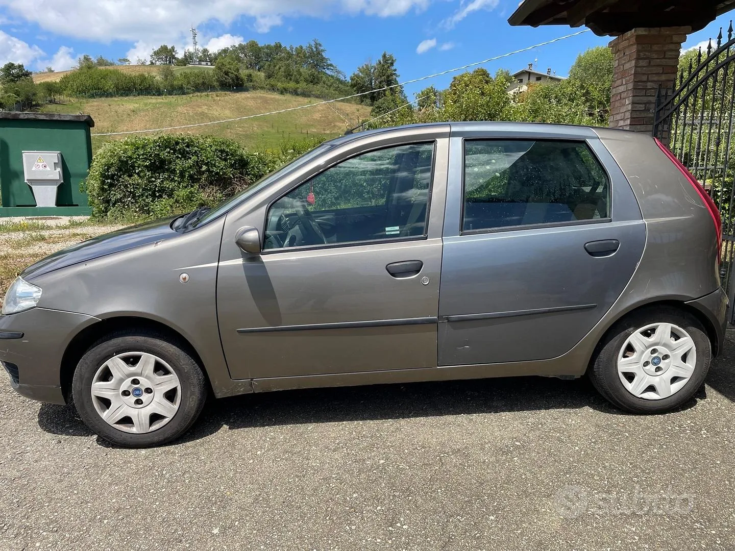 Fiat Punto 2006 photo 2
