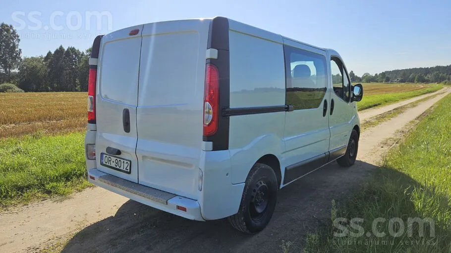 Nissan Primastar 2012 photo 3