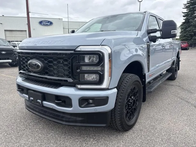 Ford Super Duty F-350 2026 photo 5