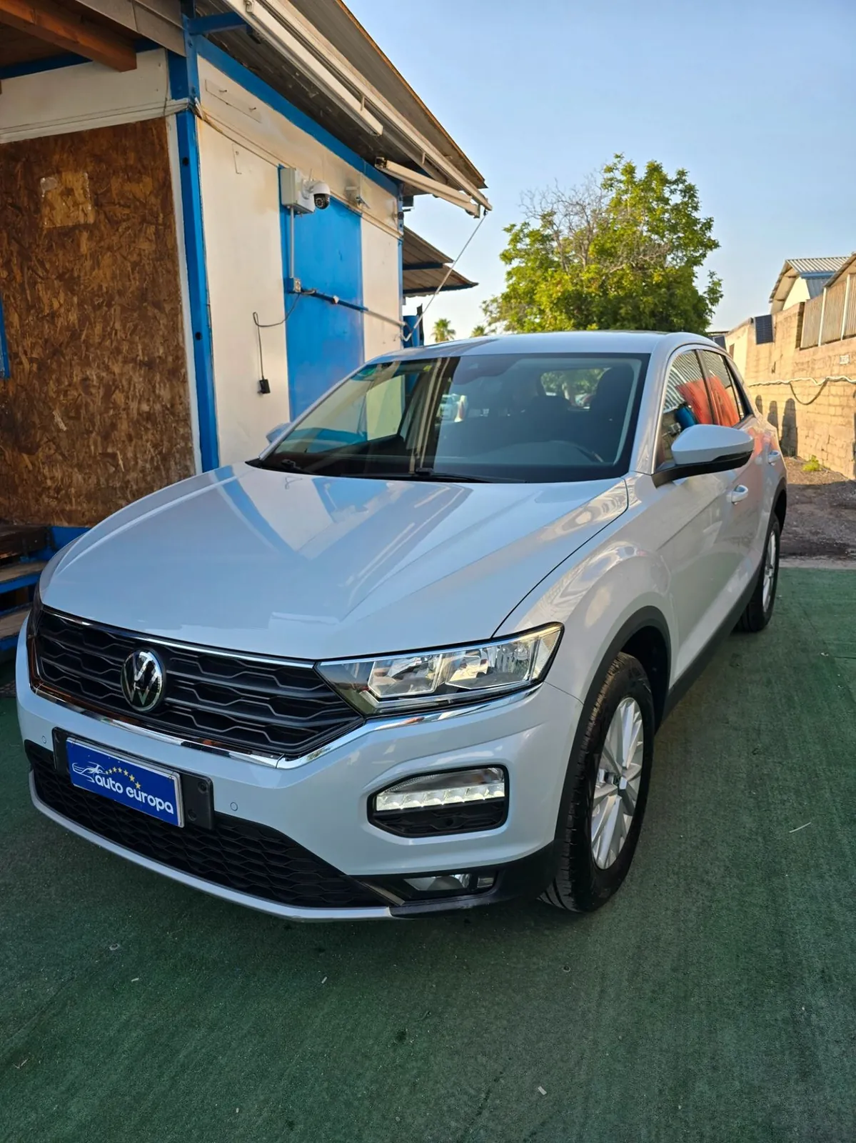 Volkswagen T-Roc 2021 photo 2