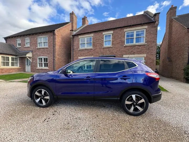 Nissan Qashqai 2014 photo 4