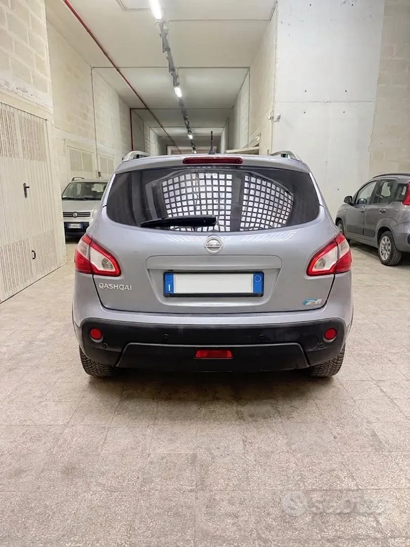 Nissan Qashqai 2011 photo 2