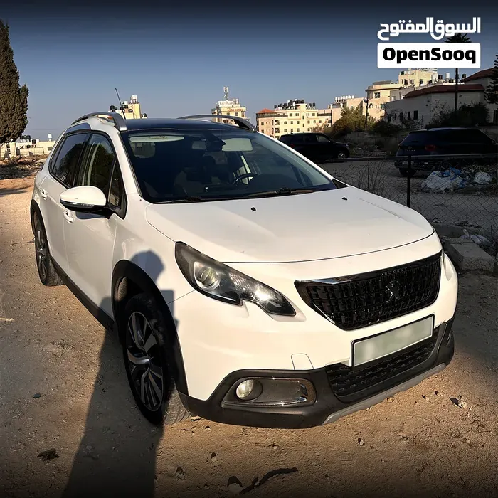 Peugeot 2008 2017 photo 2