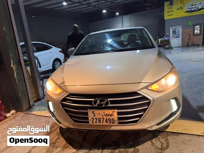 Hyundai Elantra 2017 photo 3