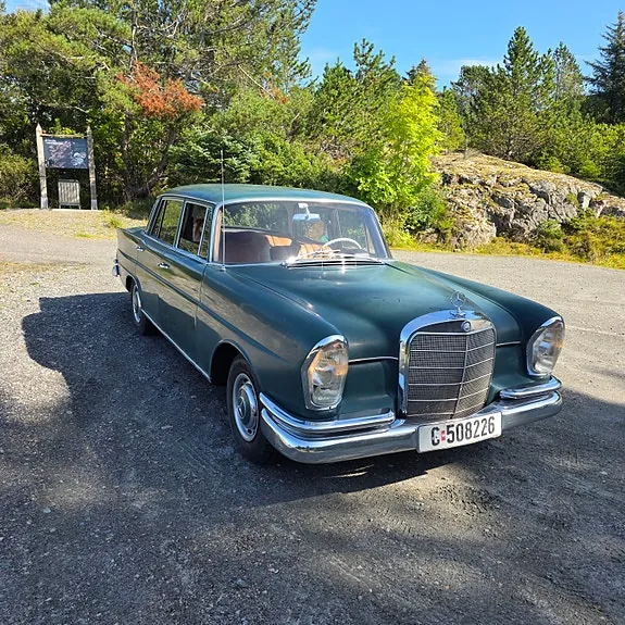 Mercedes-Benz 220 Sb