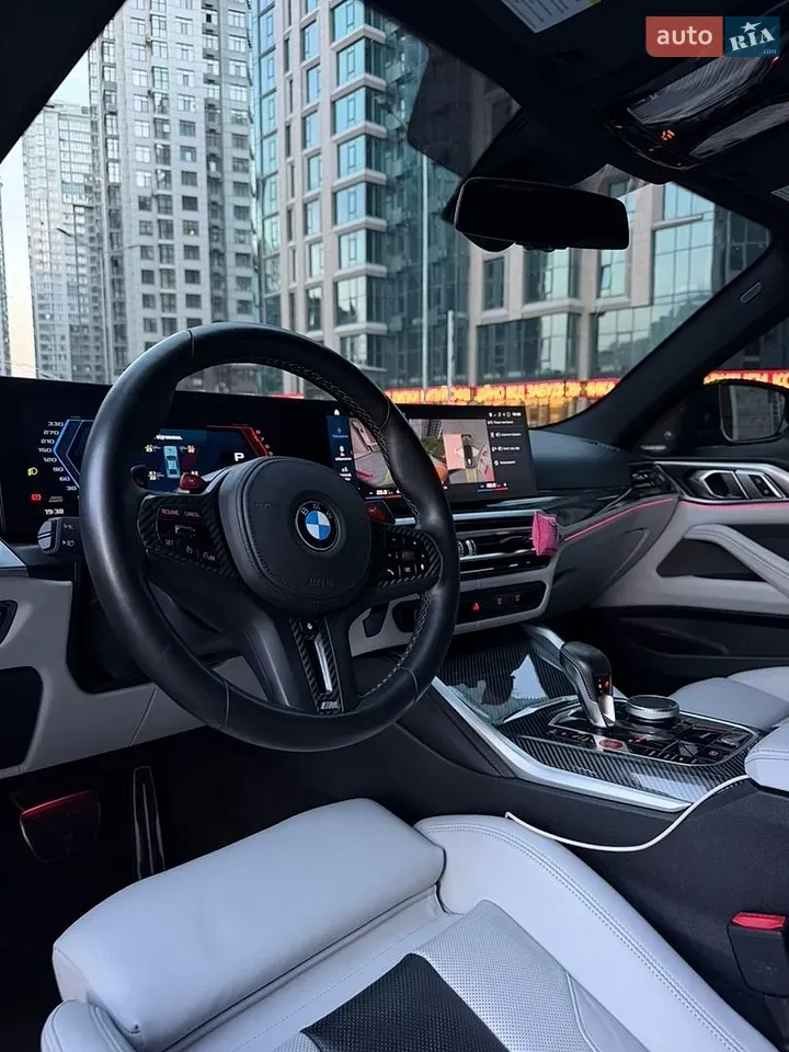 BMW M4 2023 photo 4