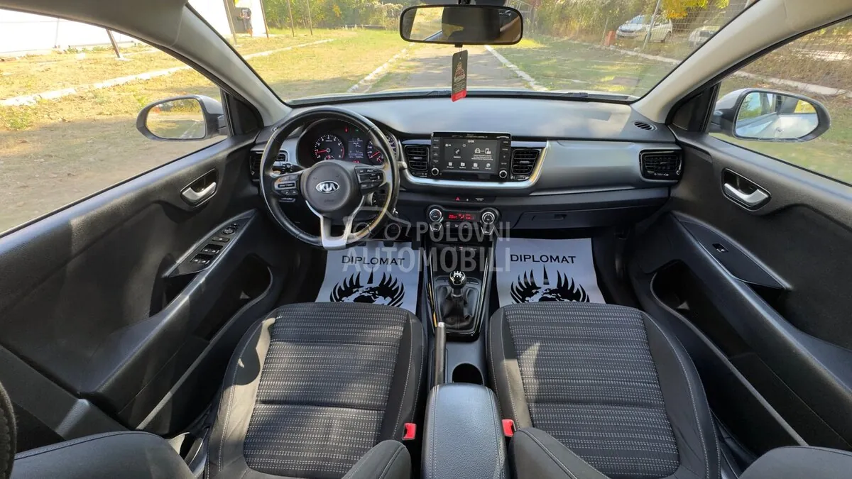 Kia Stonic 2019 photo 2