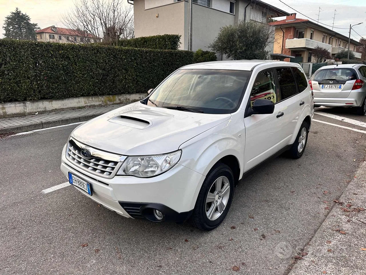 Subaru Forester 2011 photo 2