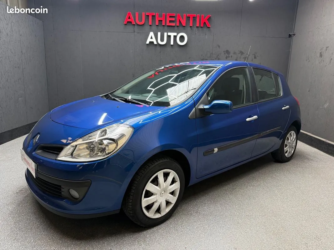 Renault Clio 2008 photo 2