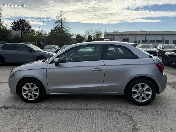 Audi A1 2014 photo 3
