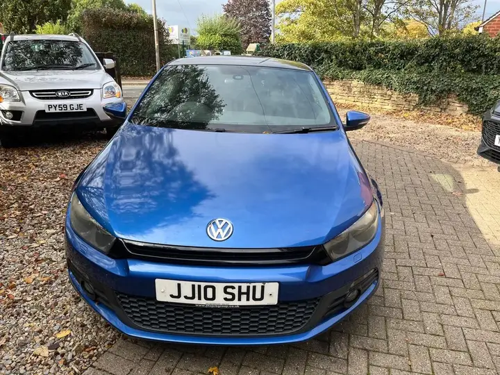 Volkswagen Scirocco 2010 photo 2