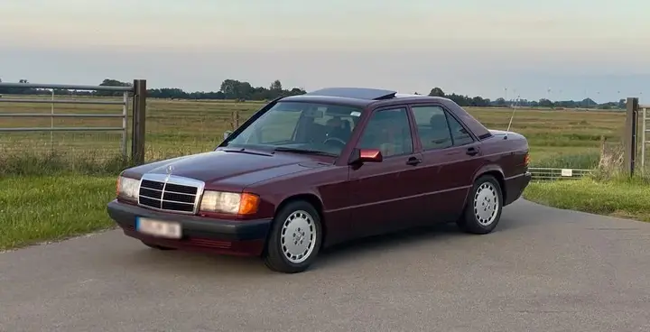 Mercedes-Benz 190E
