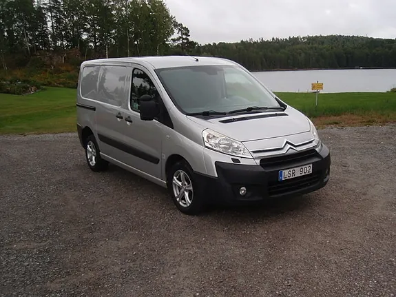 Citroen Jumpy 2011 photo 2