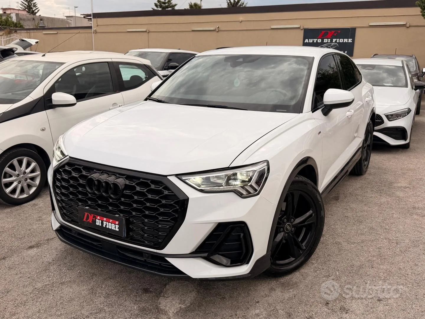 Audi Q3 2023 photo 2
