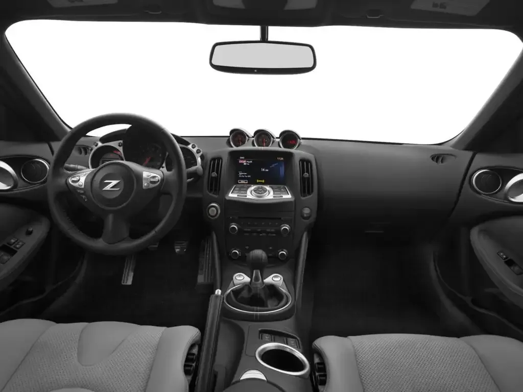 Nissan 370Z 2017 photo 5