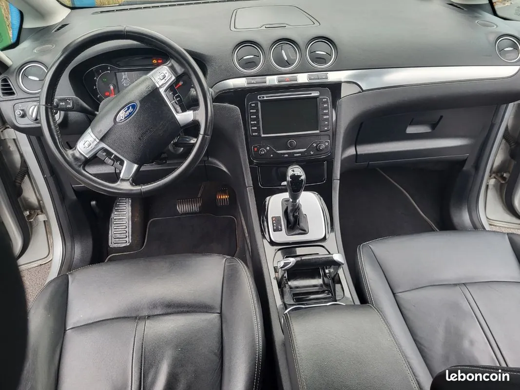 Ford S-Max 2012 photo 3
