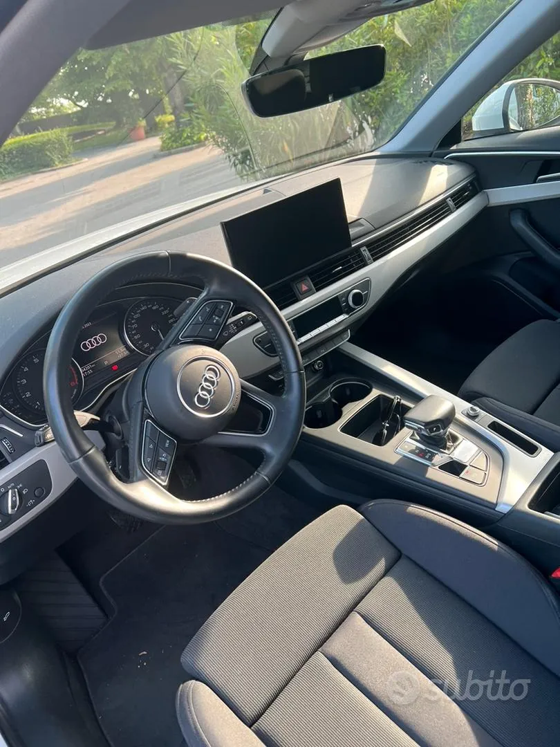 Audi A4 2020 photo 2