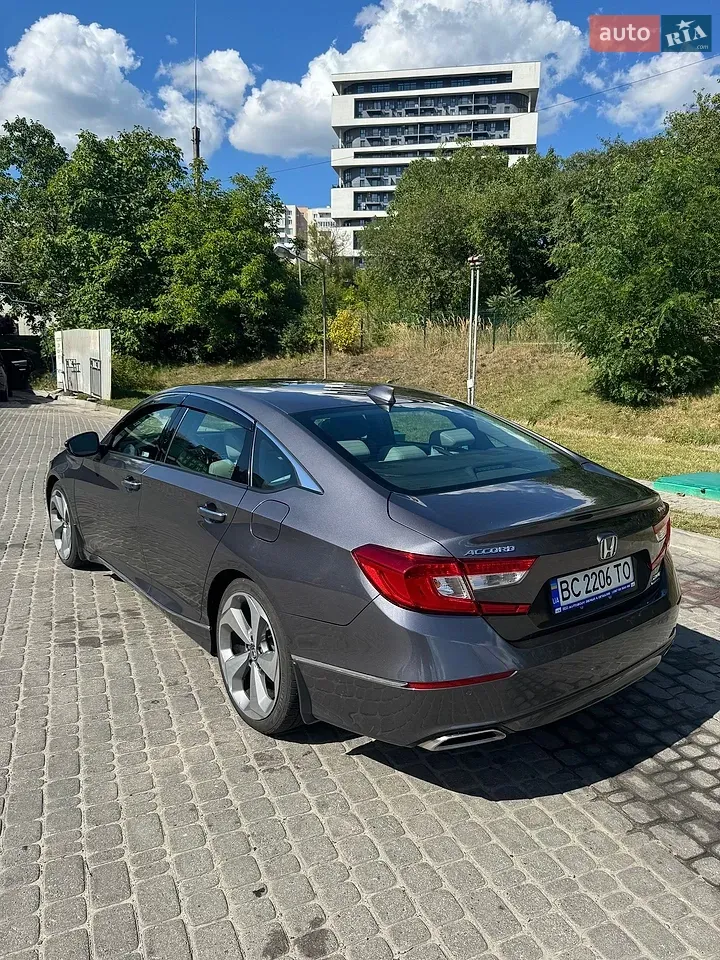 Honda Accord 2018 photo 4