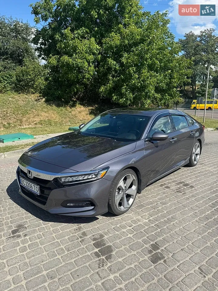 Honda Accord 2018 photo 2