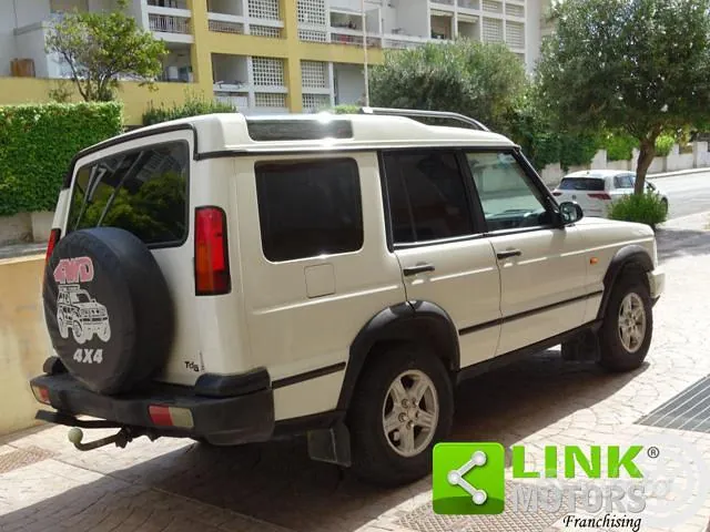 Land Rover Discovery 2003 photo 4