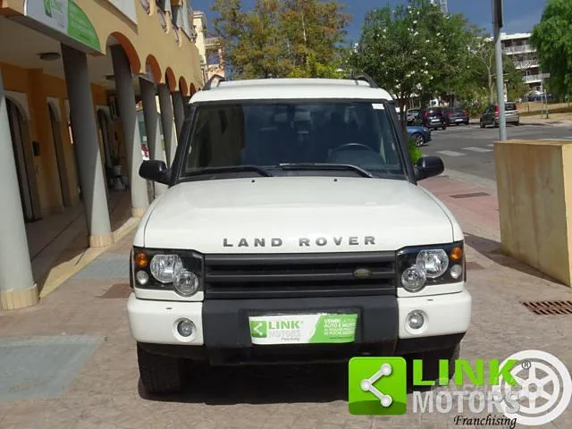Land Rover Discovery 2003 photo 2
