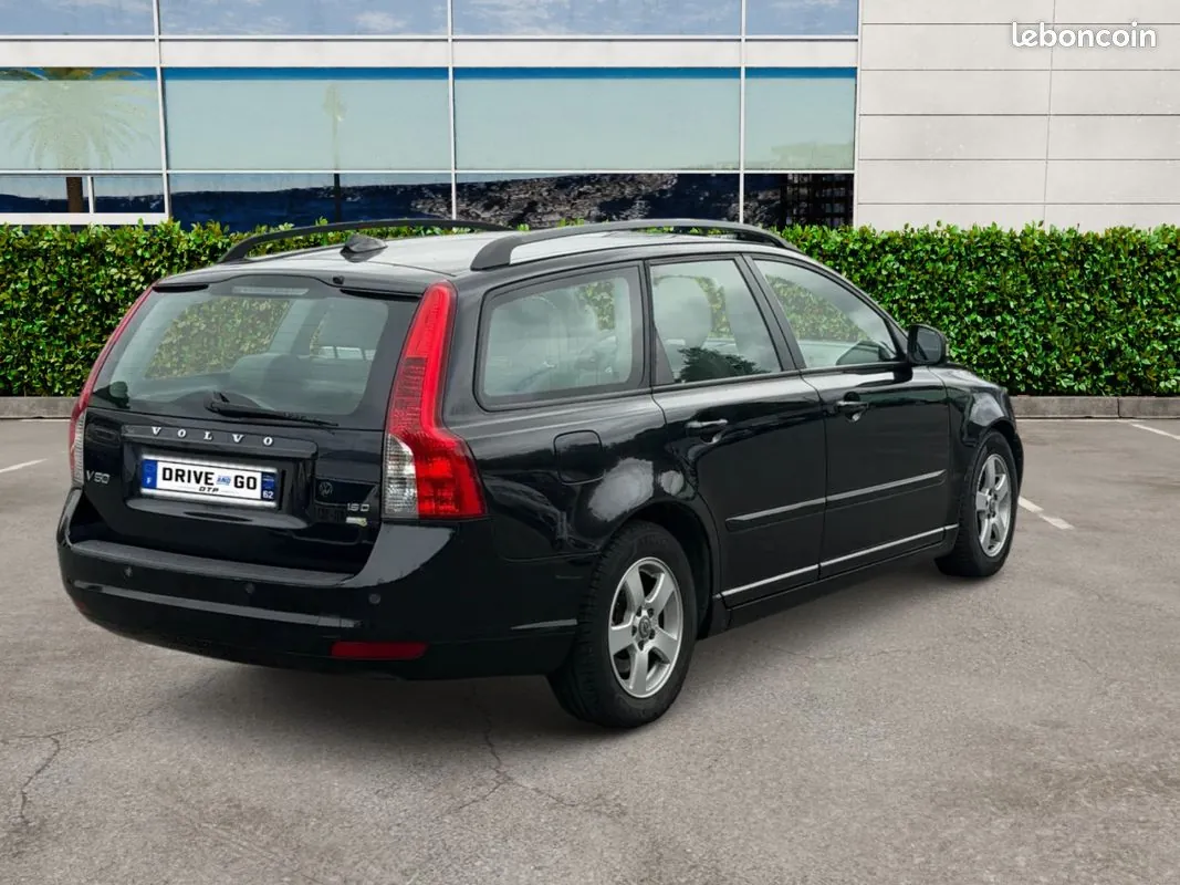 Volvo V50 2010 photo 5