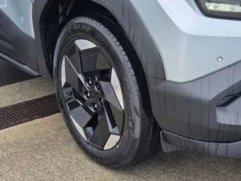 Suzuki E Vitara 2026 photo 3