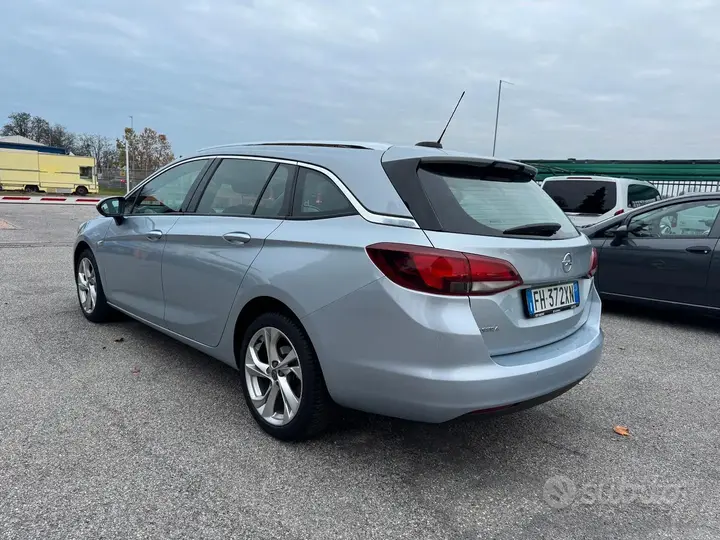 Opel Astra 2018 photo 3