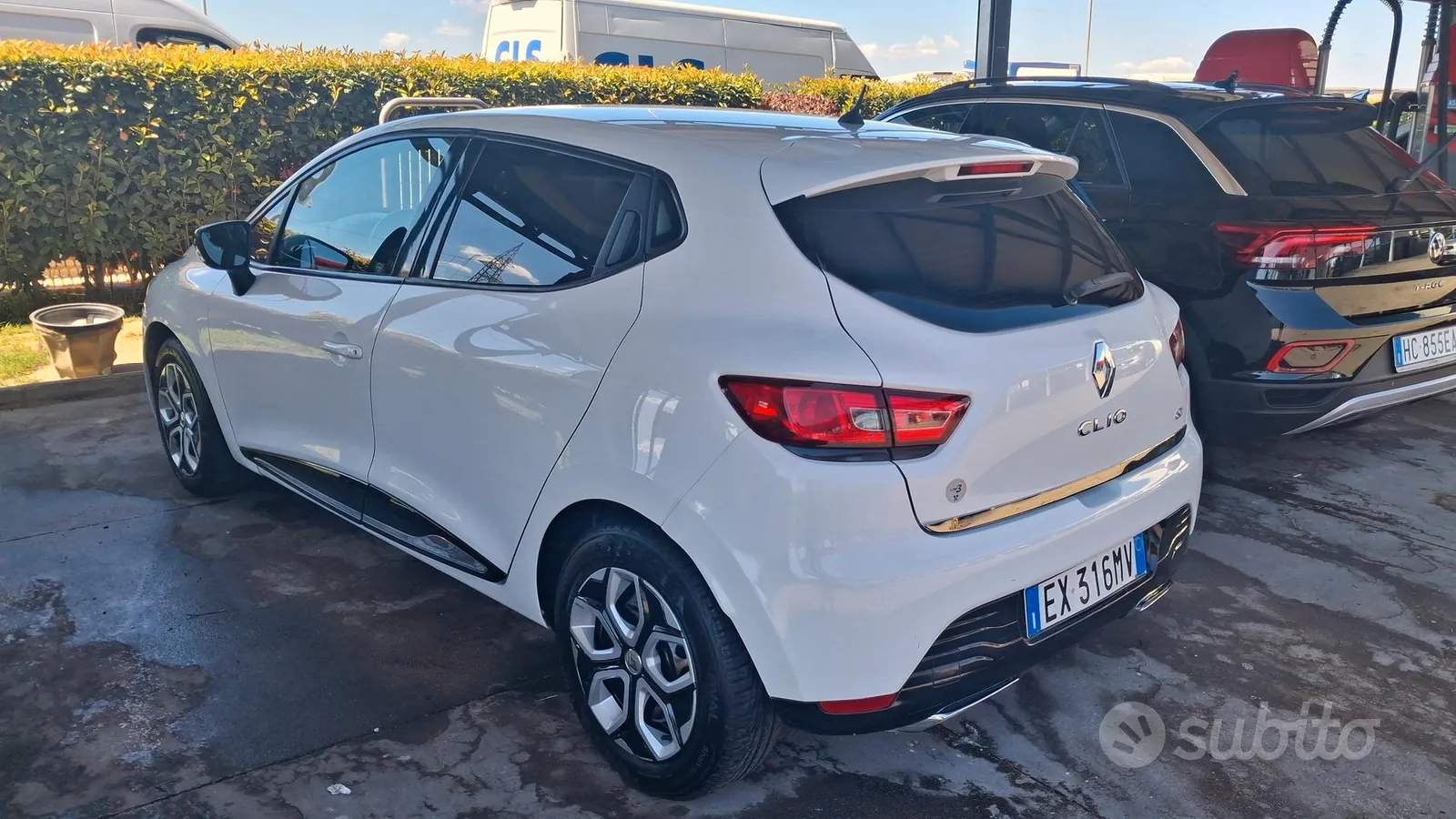 Renault Clio 2014 photo 2