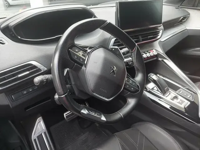 Peugeot 5008 2021 photo 3
