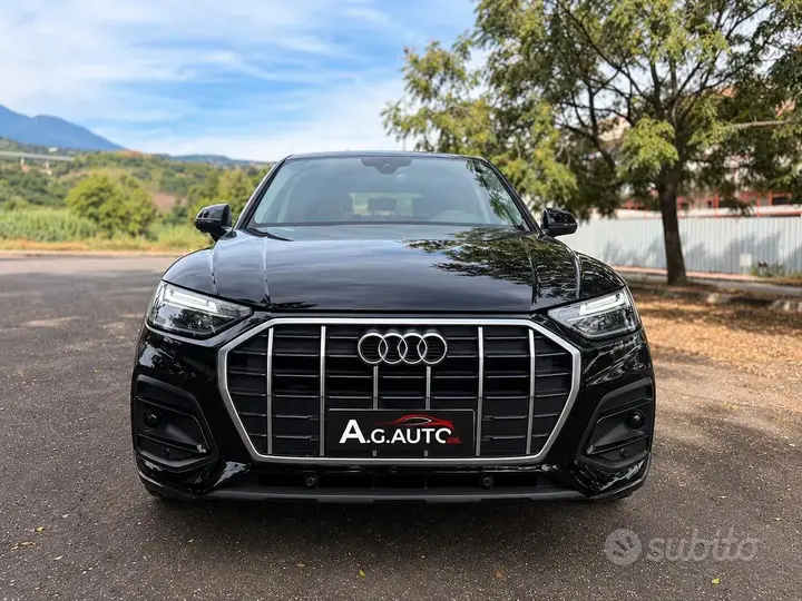 Audi Q5 2022 photo 2