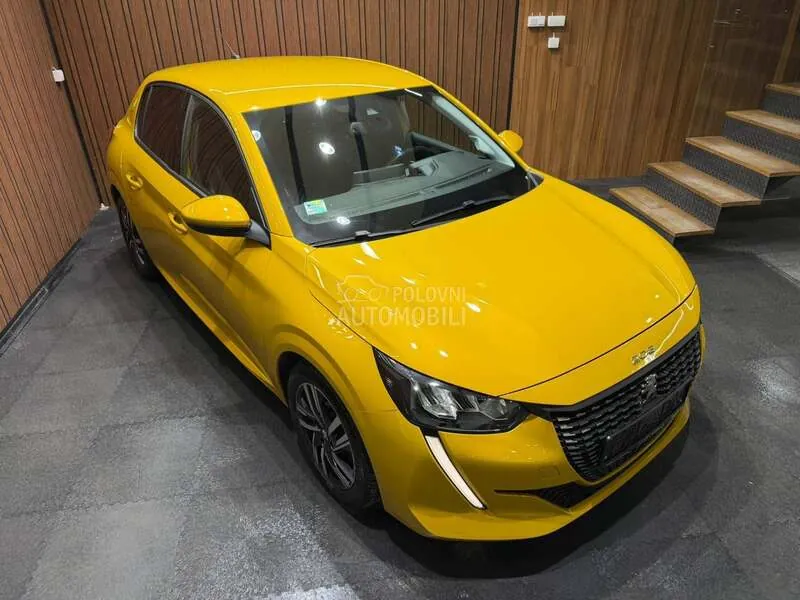 Peugeot 208 2019 photo 3