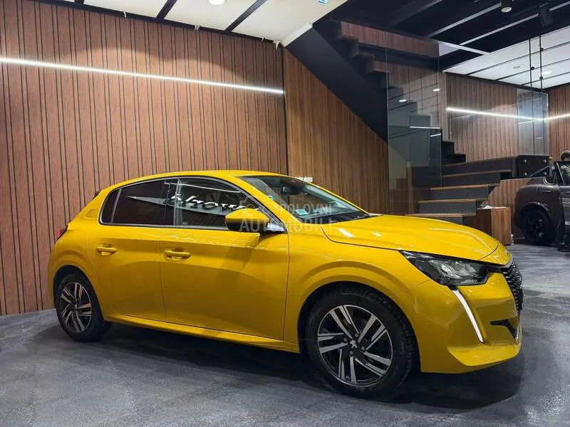 Peugeot 208 2019 photo 4
