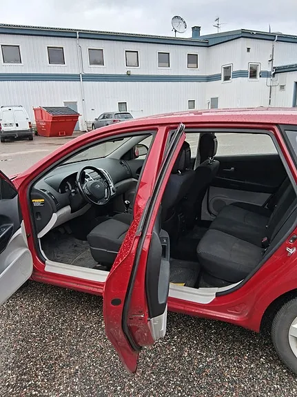 Kia Ceed 2007 photo 3