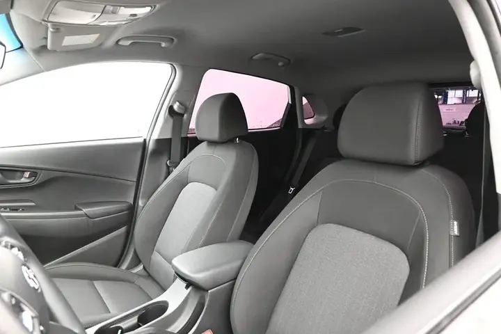 Hyundai Kona 2023 photo 4