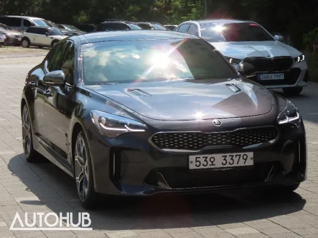 Kia Stinger 2018 photo 2