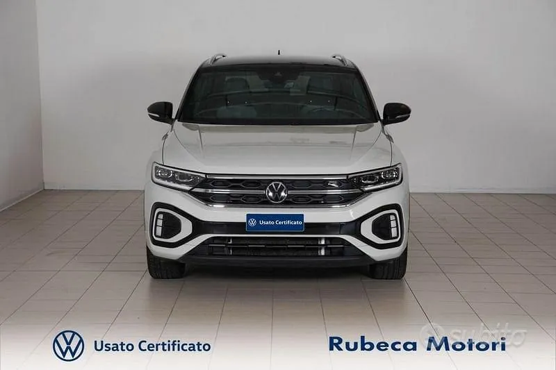 Volkswagen T-Roc 2023 photo 2