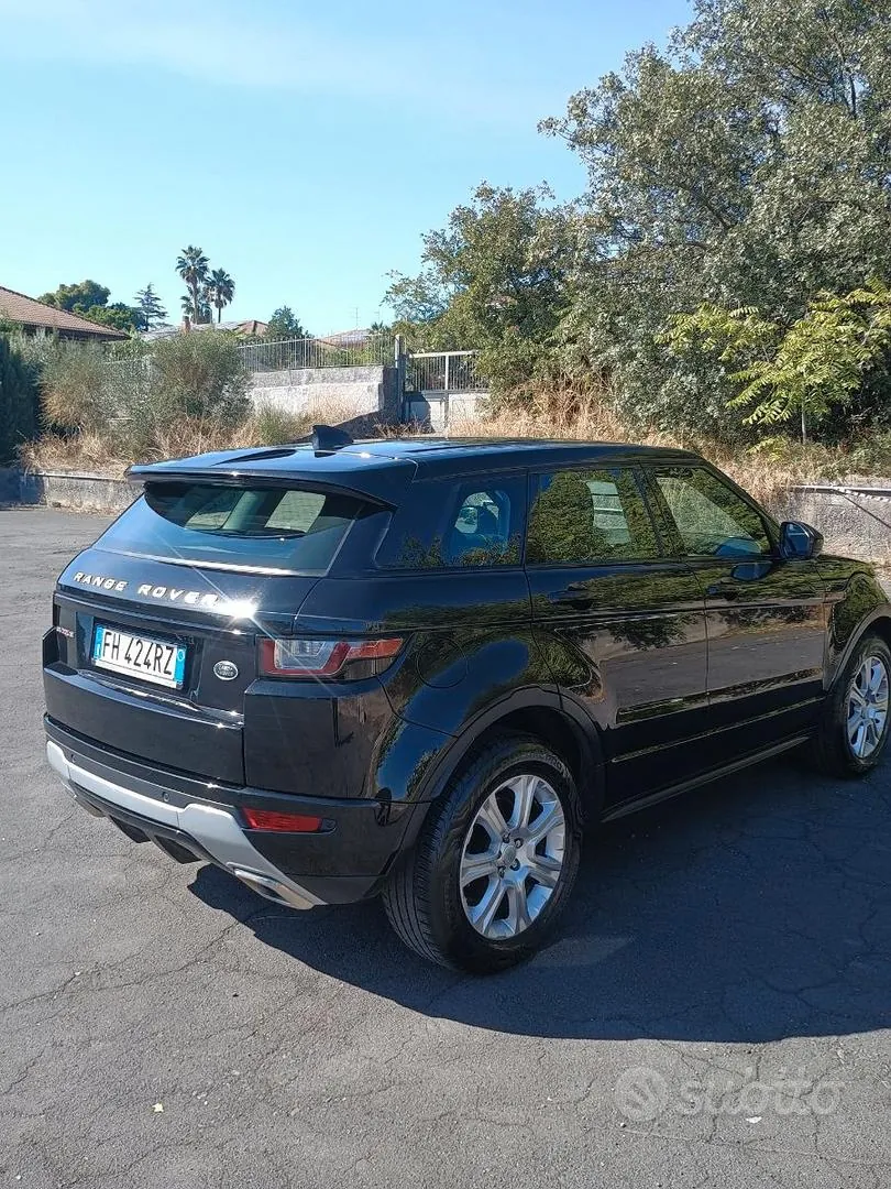Land Rover Range Rover Evoque 2017 photo 4