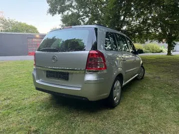 Opel Zafira 2014 photo 2