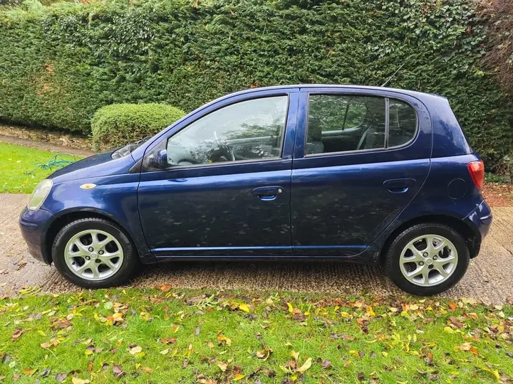 Toyota Yaris 2004 photo 4