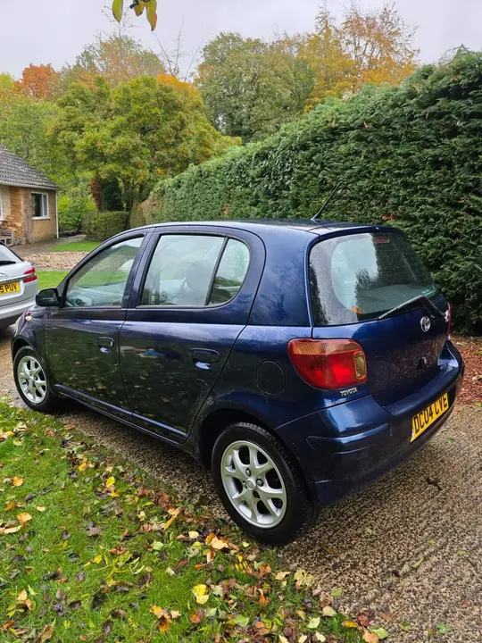 Toyota Yaris 2004 photo 3