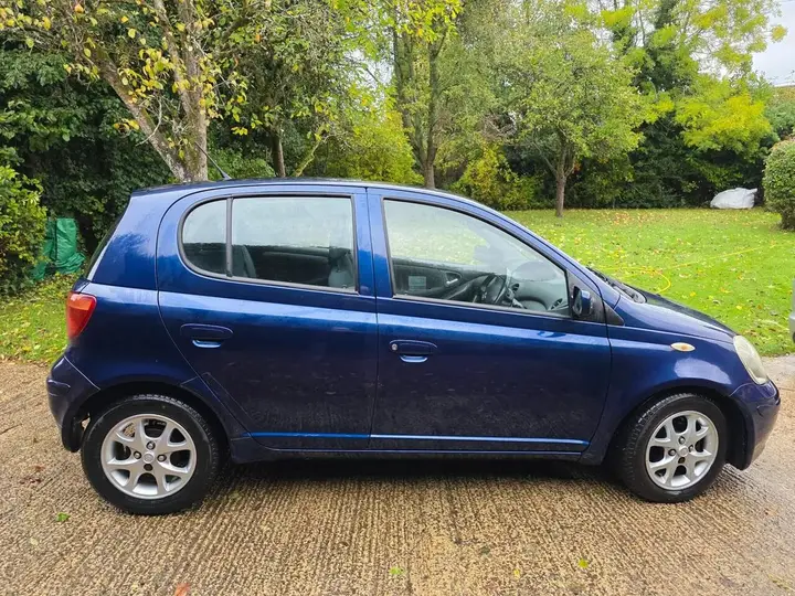 Toyota Yaris 2004 photo 5