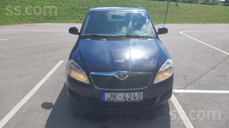 Skoda Fabia 2013 photo 4