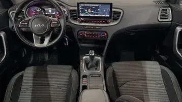 Kia Ceed 2023 photo 3