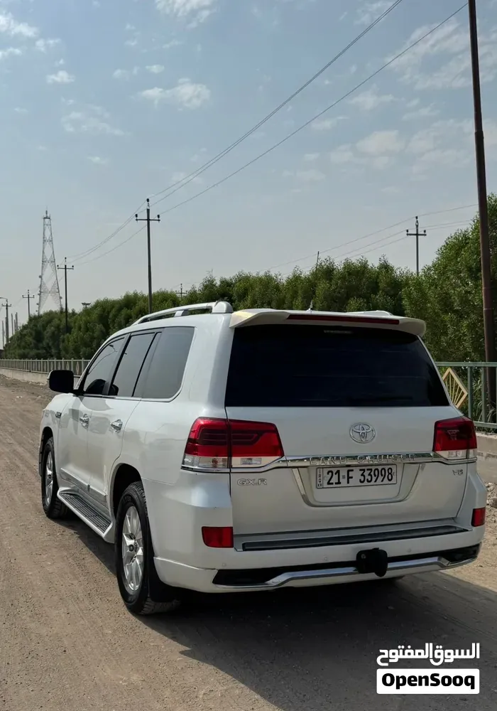Toyota Land Cruiser 2018 photo 2