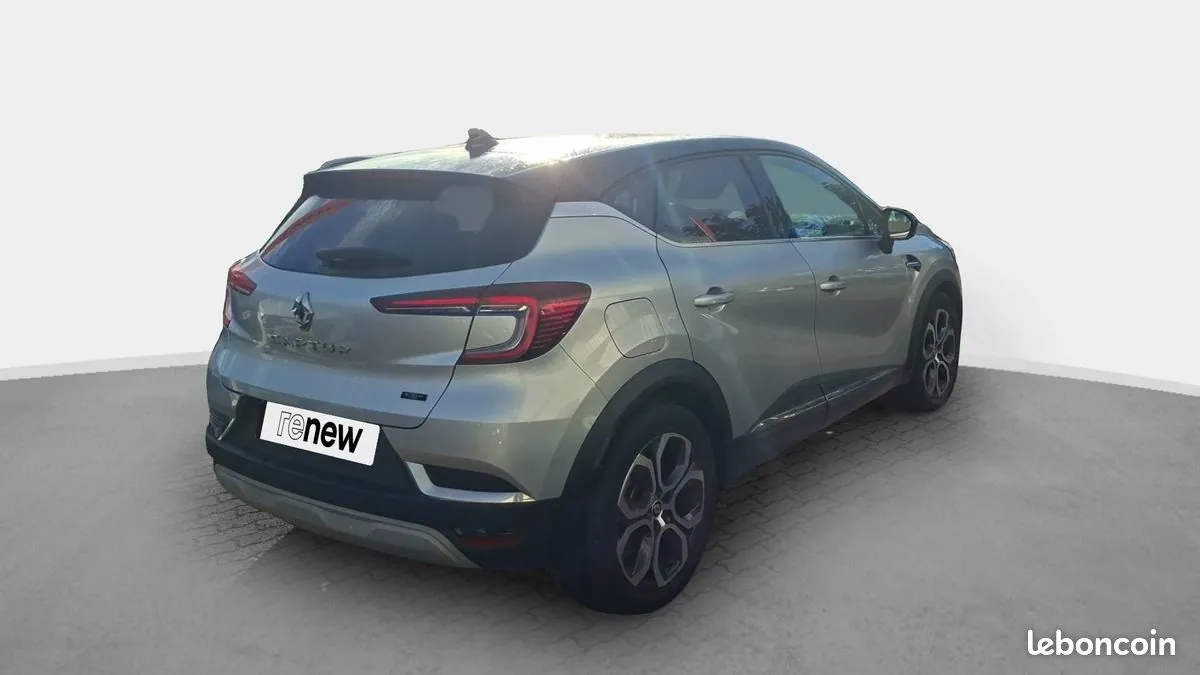 Renault Captur 2023 photo 2