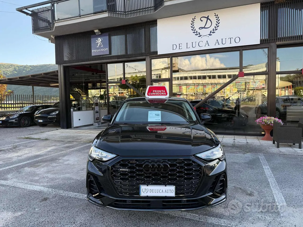 Audi Q3 2021 photo 2